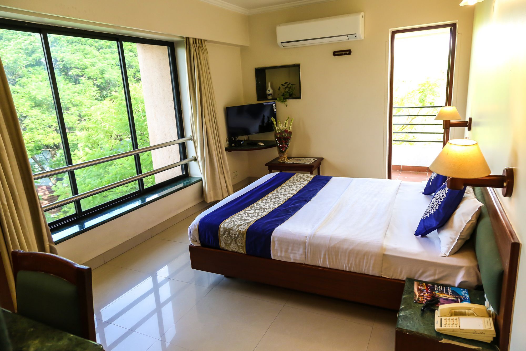 Hotel Lotus Pune Exterior photo